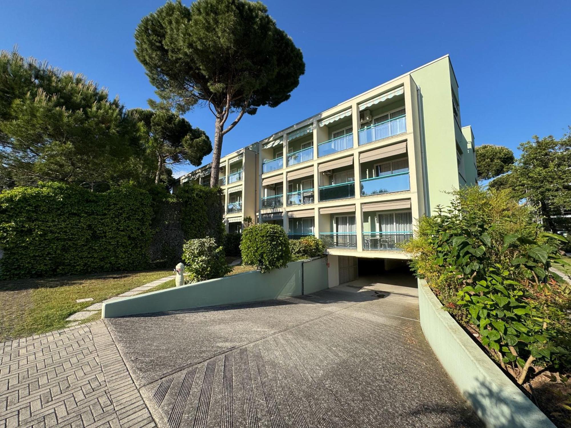 Residence Pinewood Bibione Exteriör bild