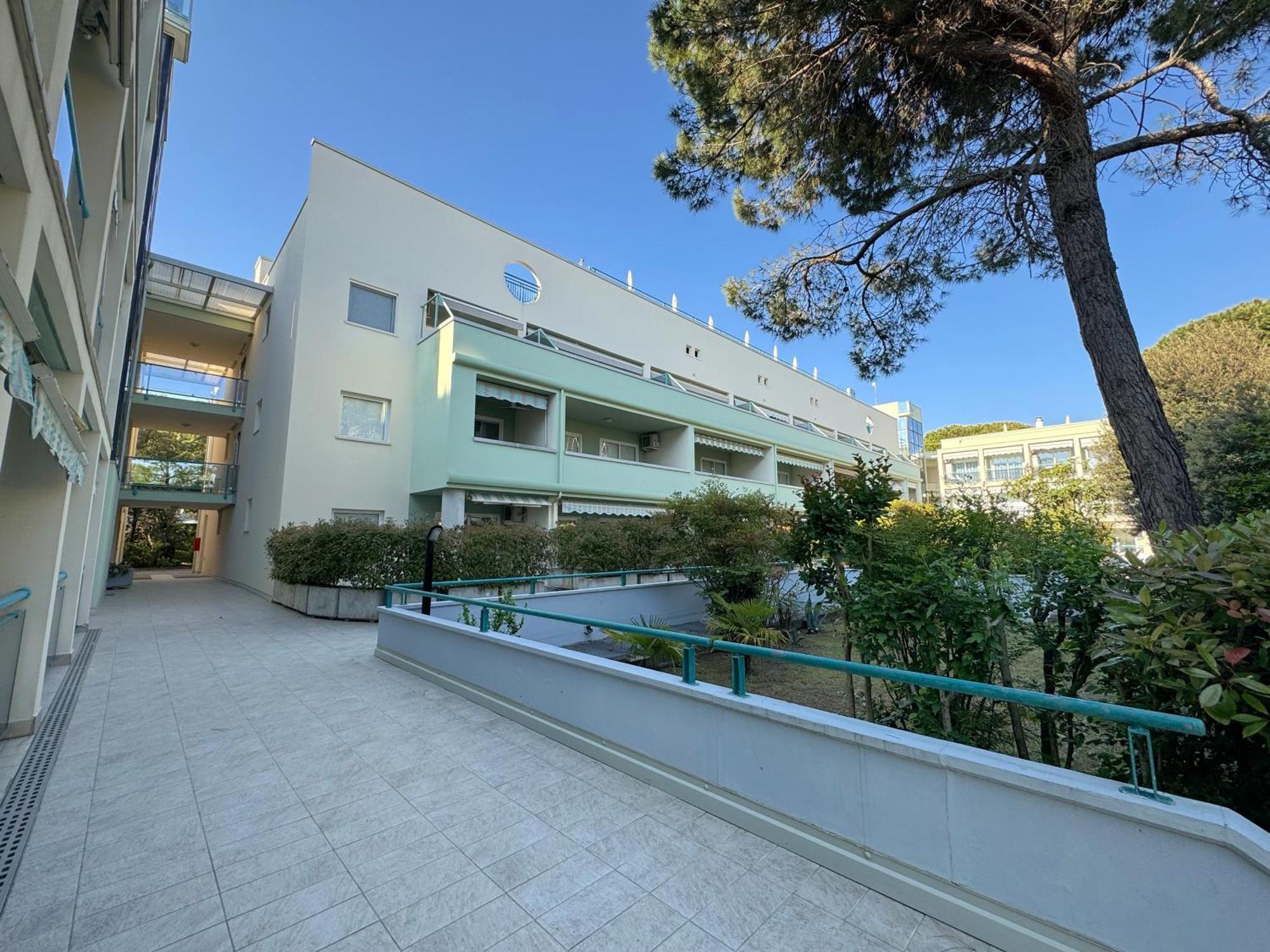 Residence Pinewood Bibione Exteriör bild