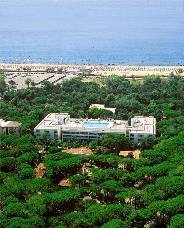 Residence Pinewood Bibione Exteriör bild